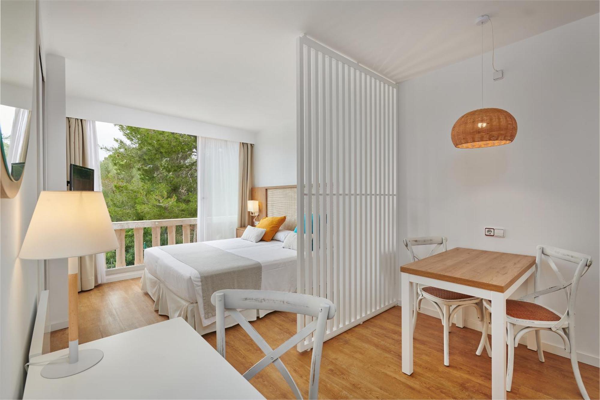 Hotel Apartamentos Cala Santanyi Εξωτερικό φωτογραφία
