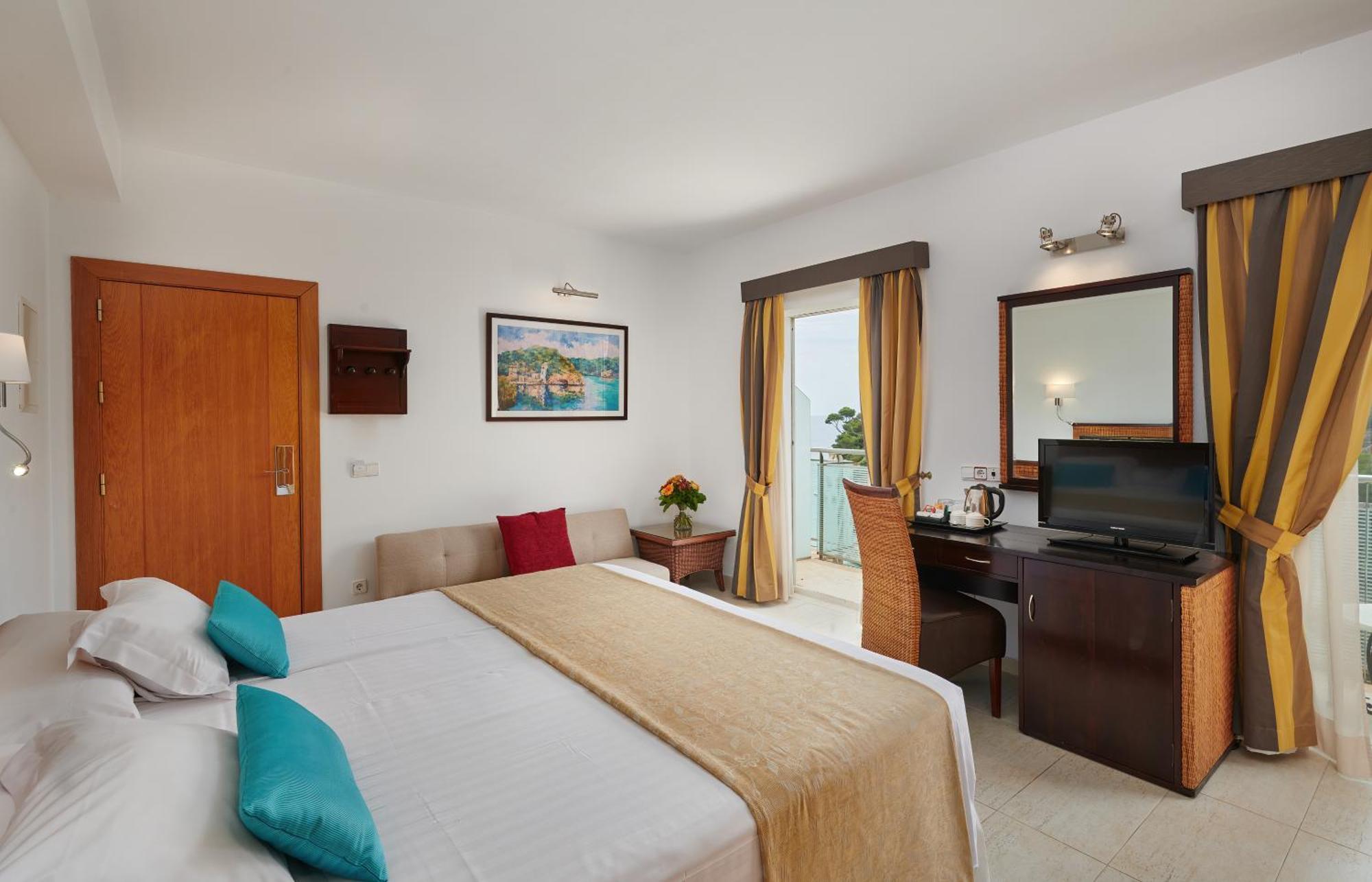 Hotel Apartamentos Cala Santanyi Εξωτερικό φωτογραφία